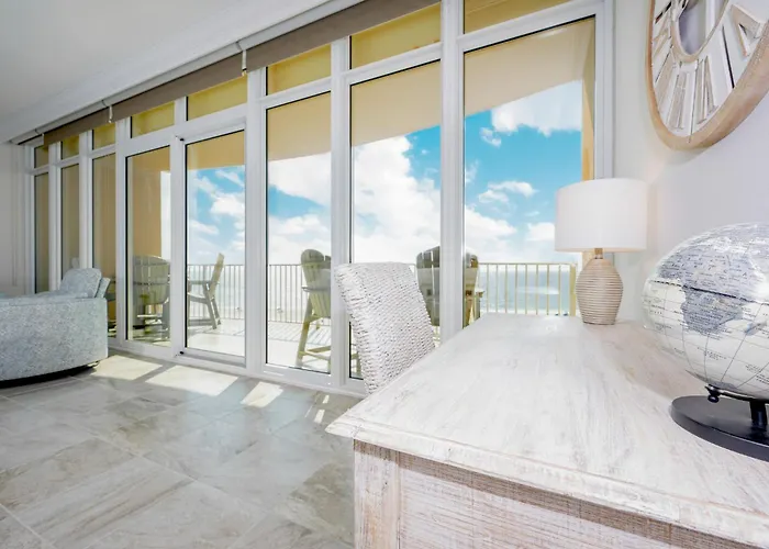 Phoenix Gulf Towers 406 Apartment