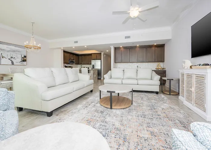 Phoenix Gulf Towers 406 Apartment *